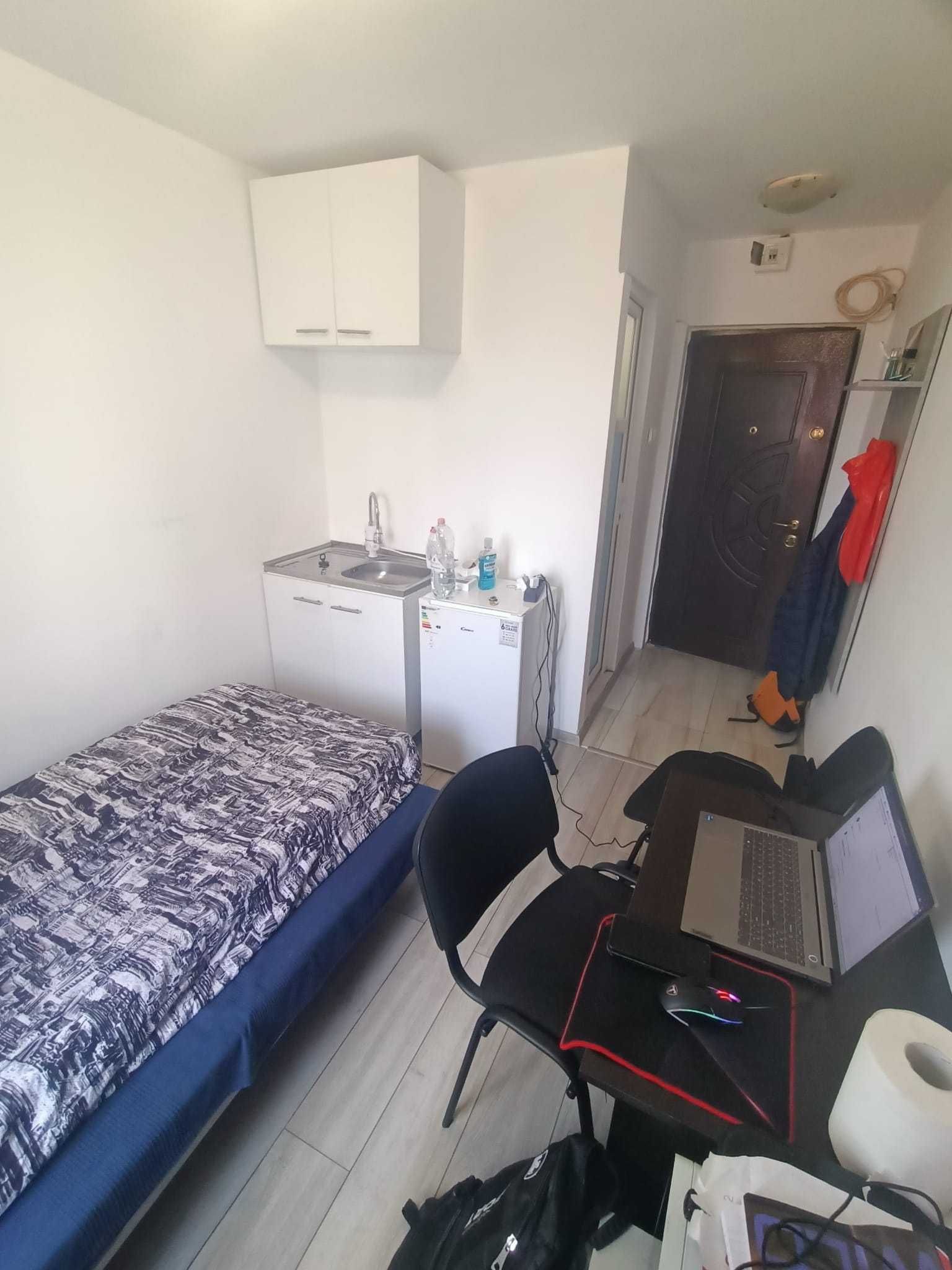 PROPRIETAR,in Complexul Studentesc,15 mp,Mobilata OK,170 E,ACUM VALAB