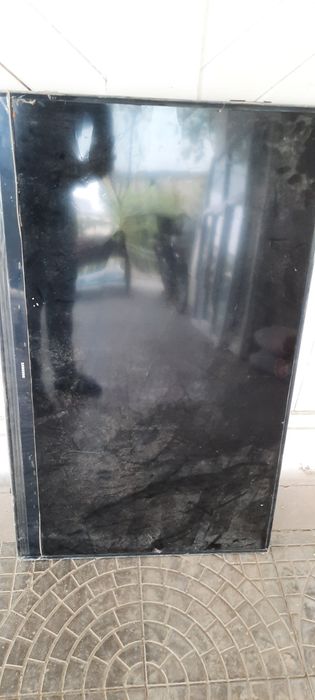 Телевизор плоский на запчасти