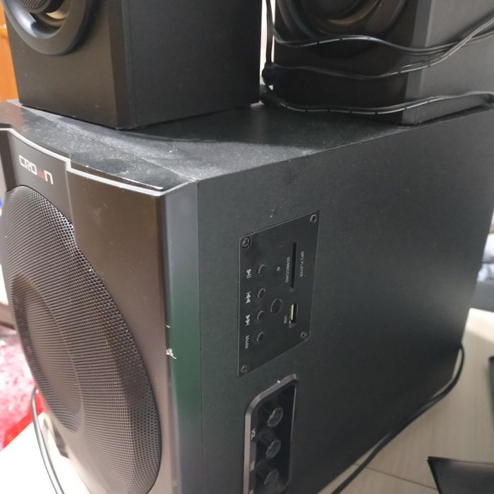 В продаже колонки