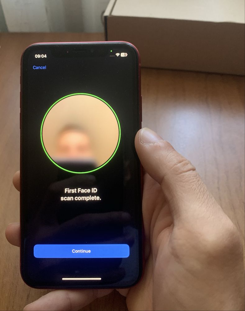 Apple iPhone XR Red 64GB - Baterie 98%
