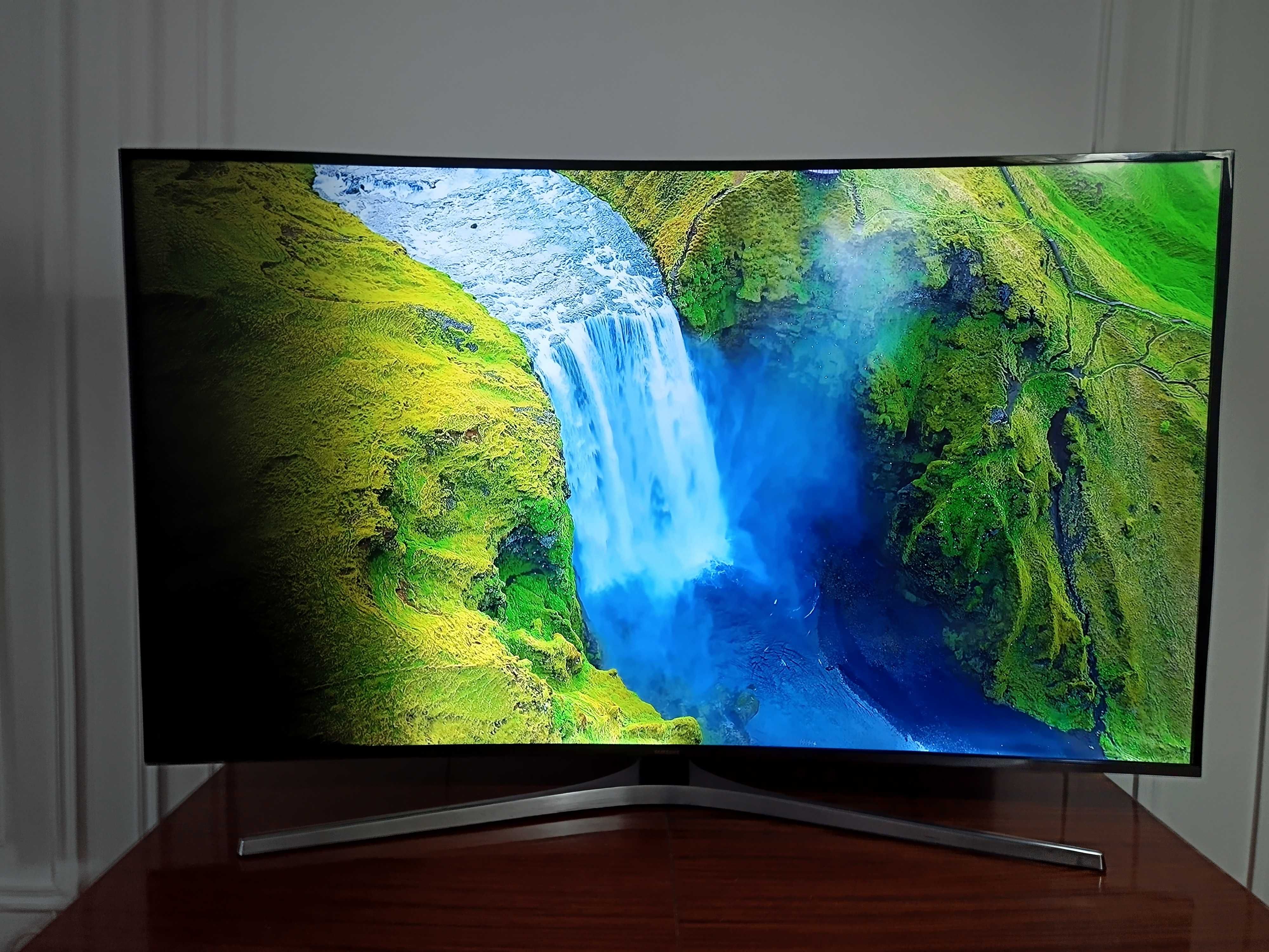 Телевизор Samsung Smart LED 55" 138 см Извит 4K Ultra HD Smart TV WiFi