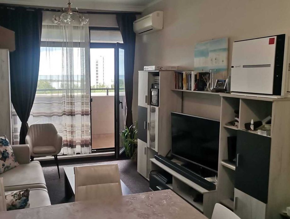 Дава се под наем Двустаен апартамент в Бургас, Зорница - 65 кв.м за 600 € - Снимка #1