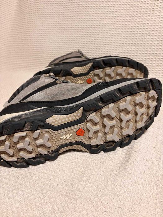 vand bocanci quechua