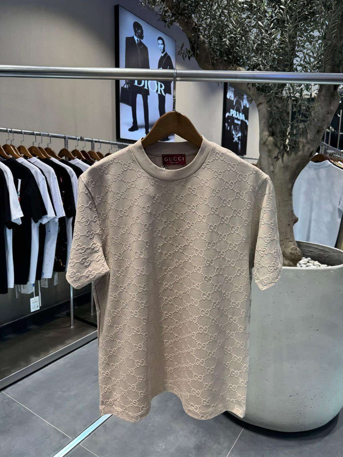 Мъжка тениска Prada