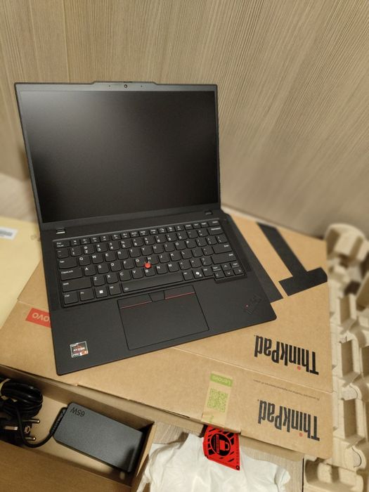 NOU! Thinkpad T14 Gen 5, Ryzen 8540U/32Gb/512SSD/14" Fhd+