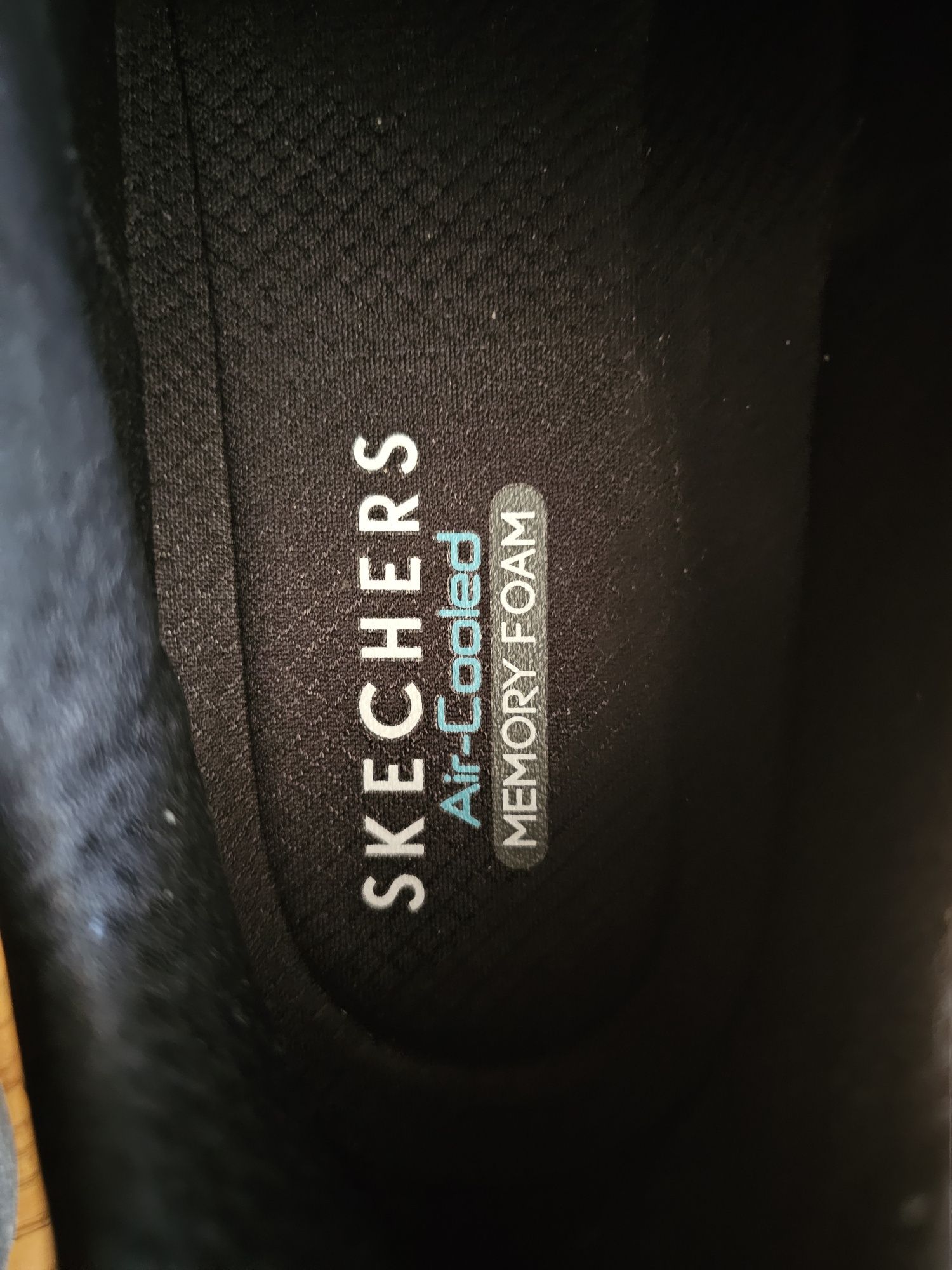 Мъжки обувки SKECHERS AIR-COLED (чисто нови).