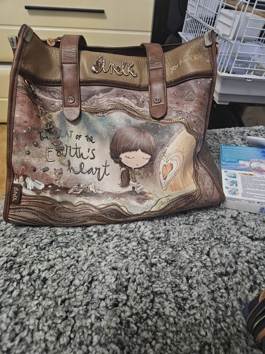 Галяма чанта със протмоне