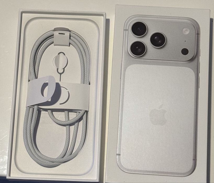 Iphone 17 pro 256GB, 2 години гаранция