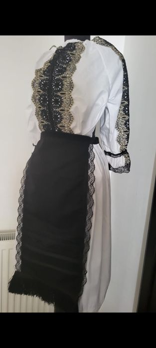 Costum popular 8-9 ani