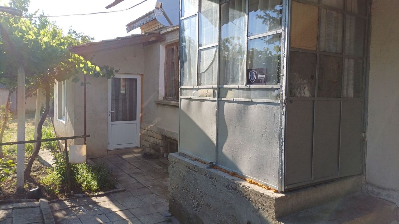 Продава се Къща в Плиска - 1600 кв.м за 26 €/кв.м - Снимка #10