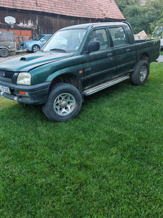 Vând Mitsubishi L200