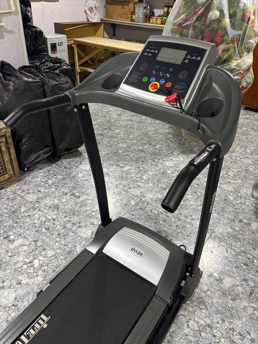 Продам беговую дорожку