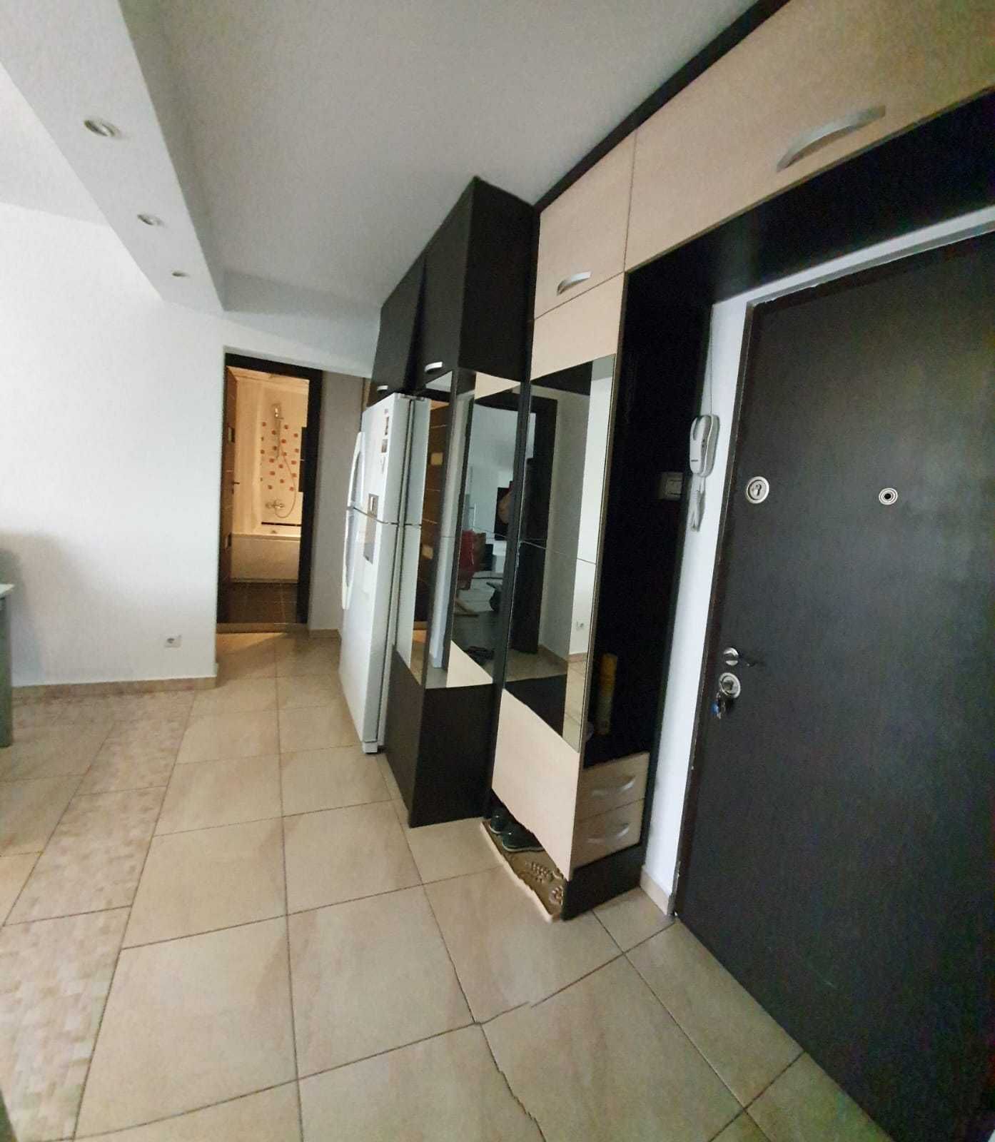 Inchiriez apartament 2 camere Teiul Doamnei sector 2