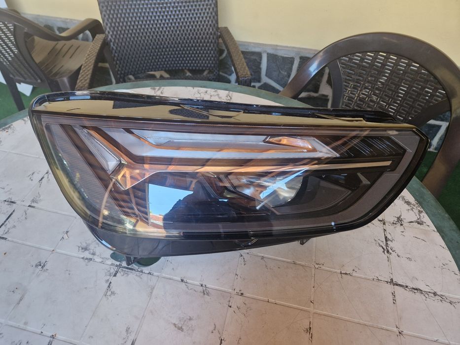 Десен фар за Ауди Q5 2022 г-Full LeD