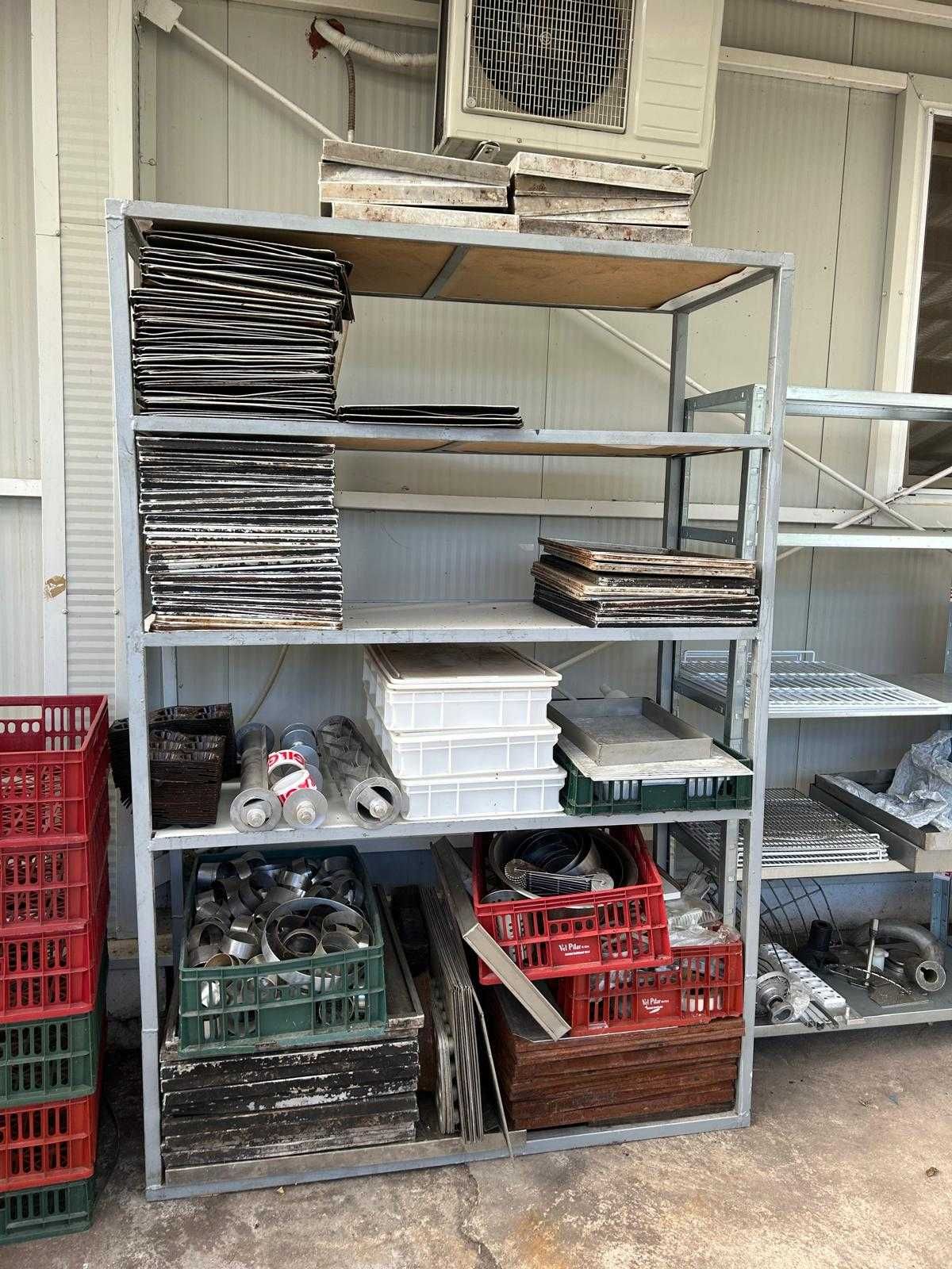 Vand Tavi inox,cercuri, tavi perforate, ambalaje carton NOI Horeca