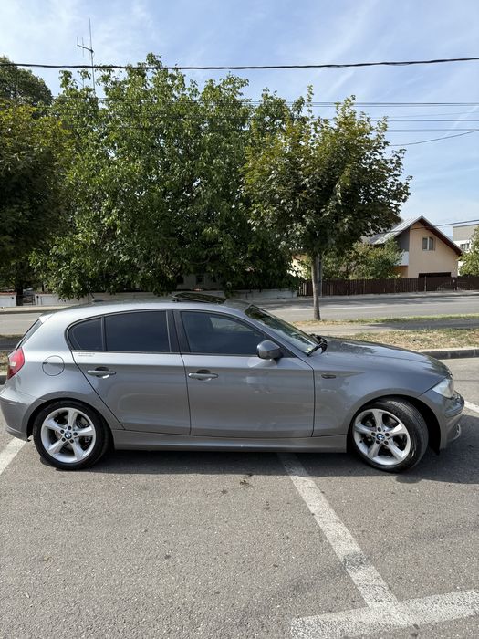 BMW Seria 1 118D – 2011 | Pachet Sport, Trapa Panoramică