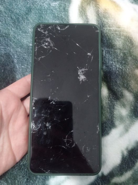 Telefoane ieftine pentru piese