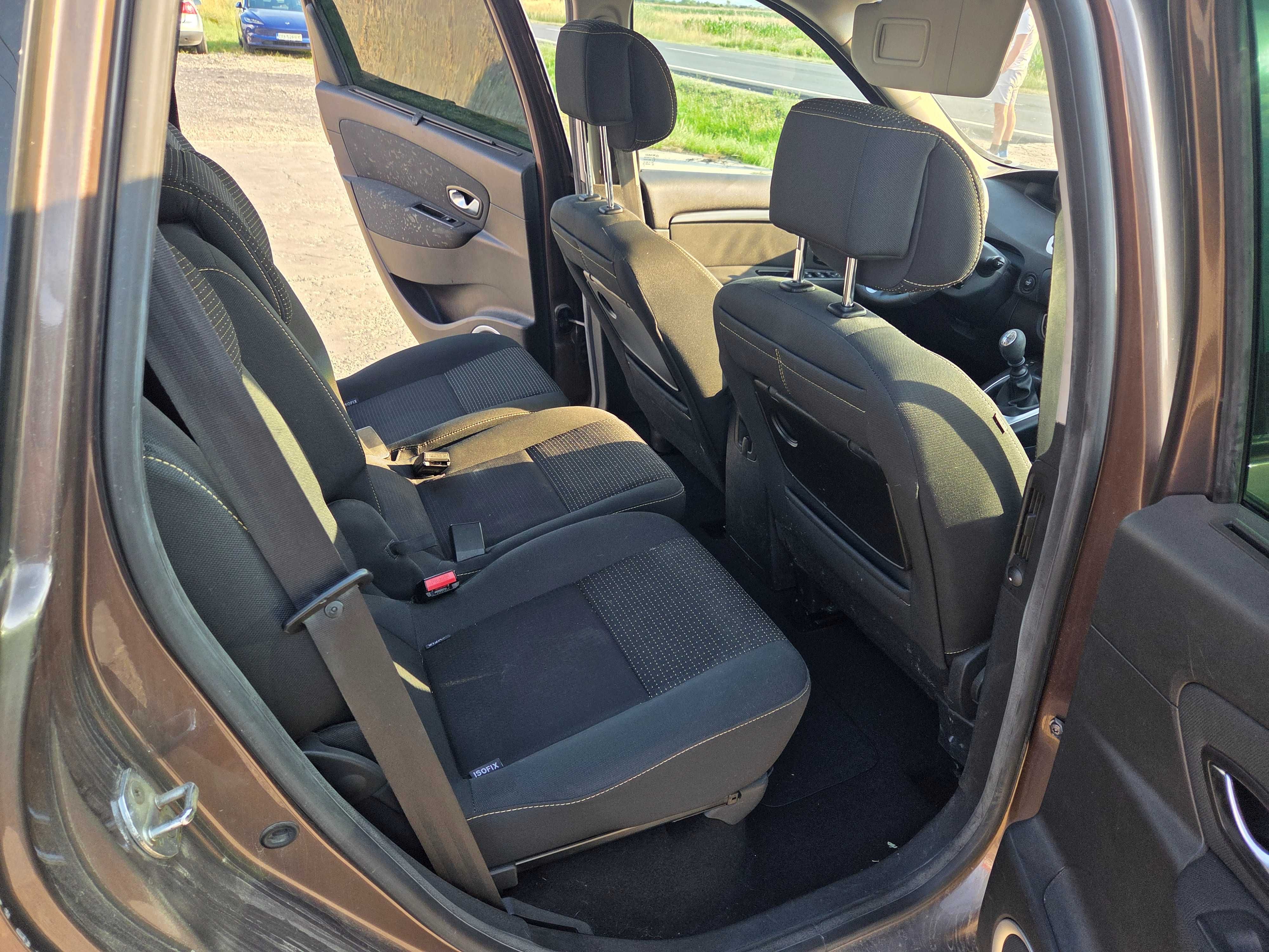 Vand Renault Scenic 3 III 1.5Dci 2010 110 cai Usor Avariat