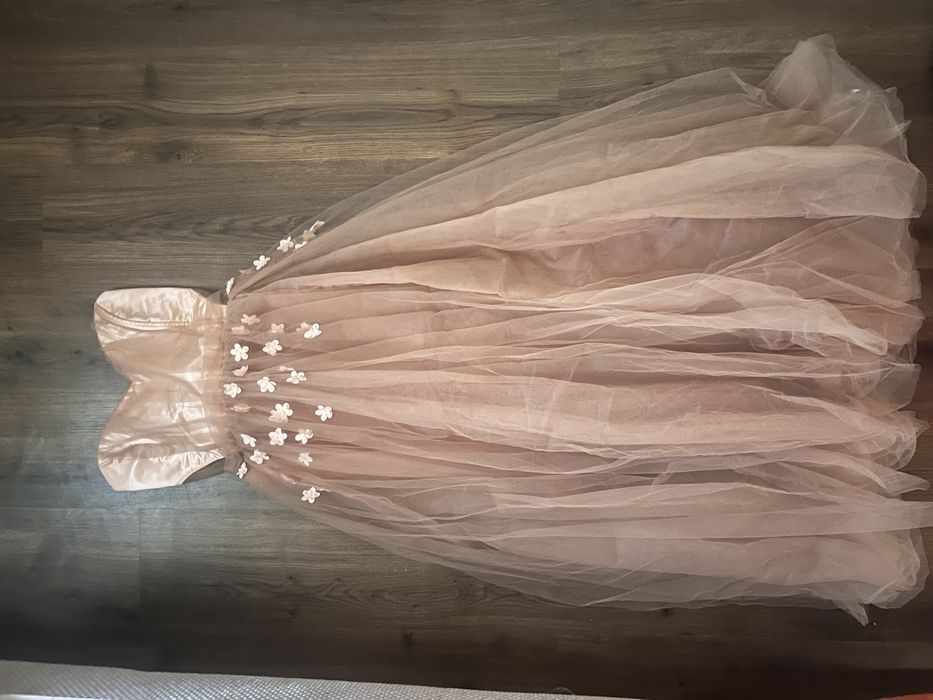 Много официална рокля