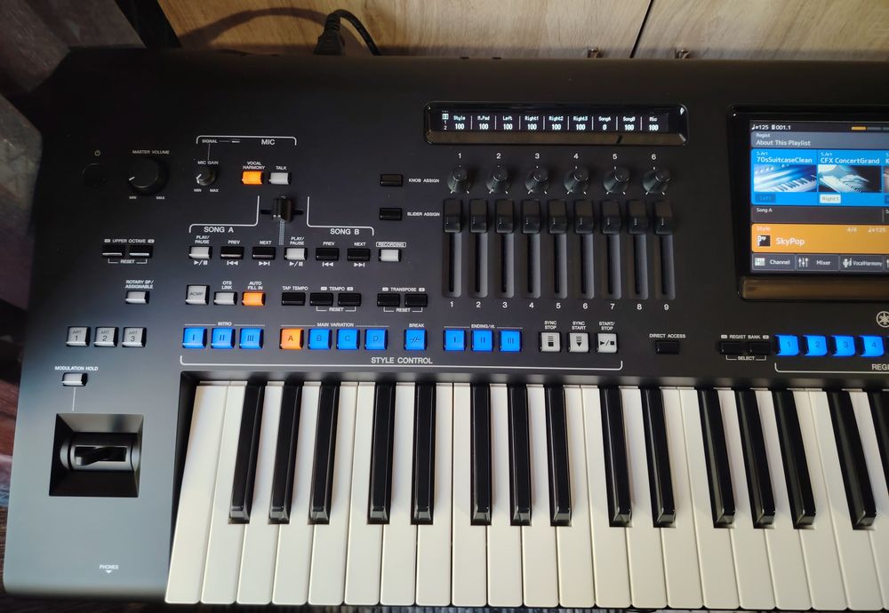 Yamaha Genos 76 клавиша