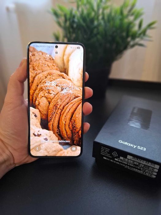 Telefon Samsung Galaxy S23, Dual SIM, 5G - Impecabil