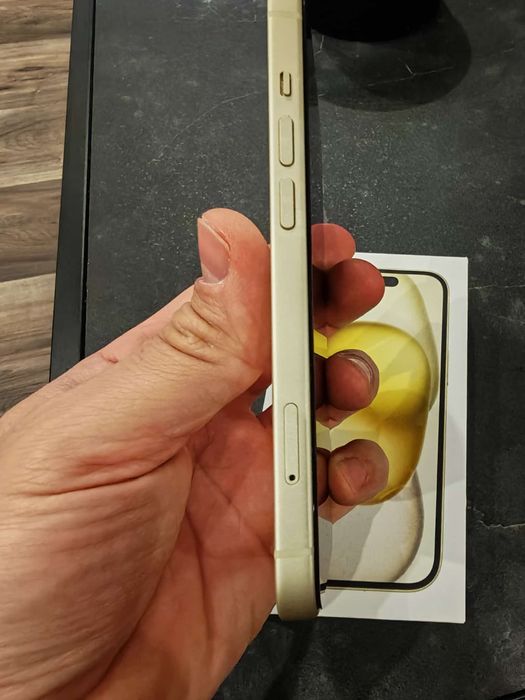 Iphone 15 128GB + гаранция