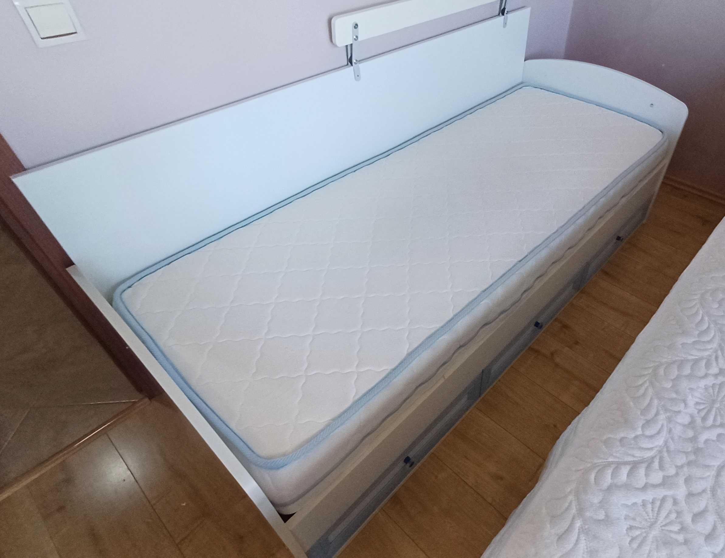Детско легло  с матрак 70/180 см