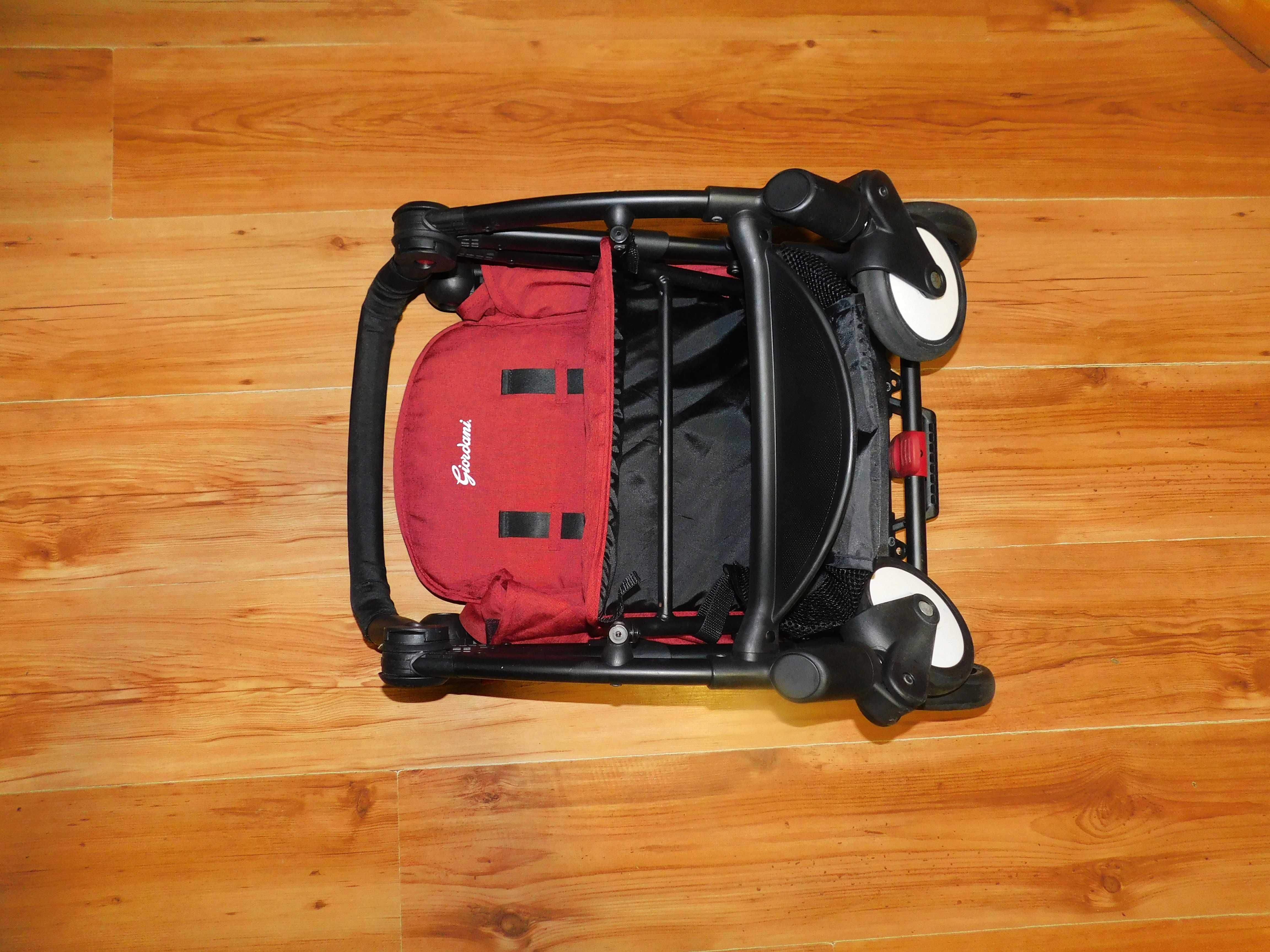 Carucior ultra-compact Giordani Italy / 5.5 kg