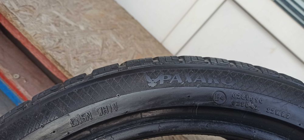 Продавам зимнa гумa  225/40/R18 цена 30лв