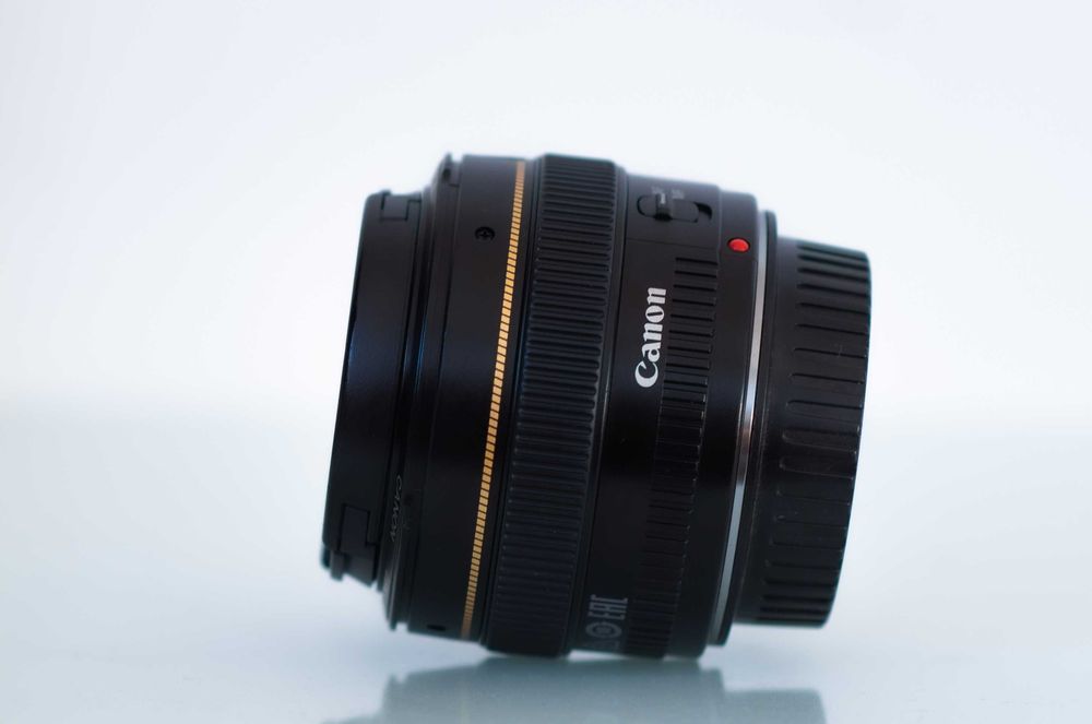 Canon 50mm f 1.4 foarte sharp, vand sau schimb
