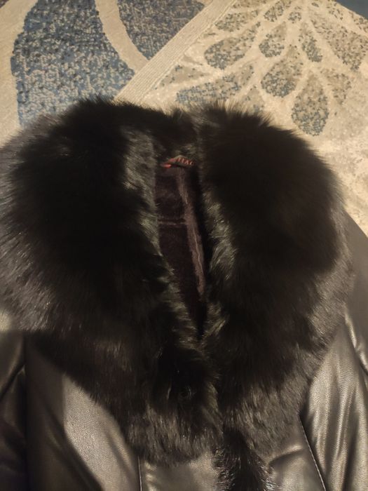 Пальто кожаное зимнее