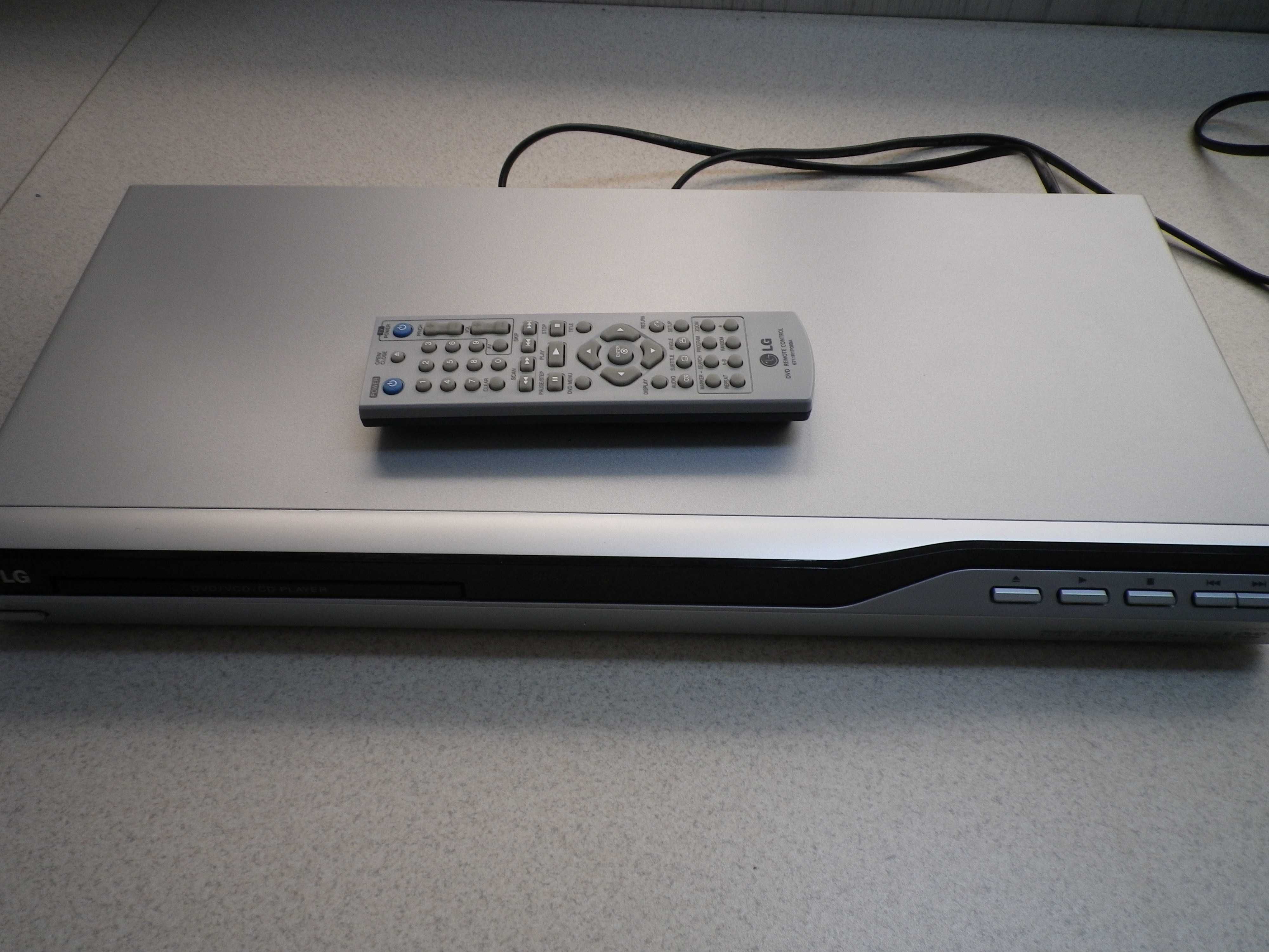 Перфектен DVD LG DVX276