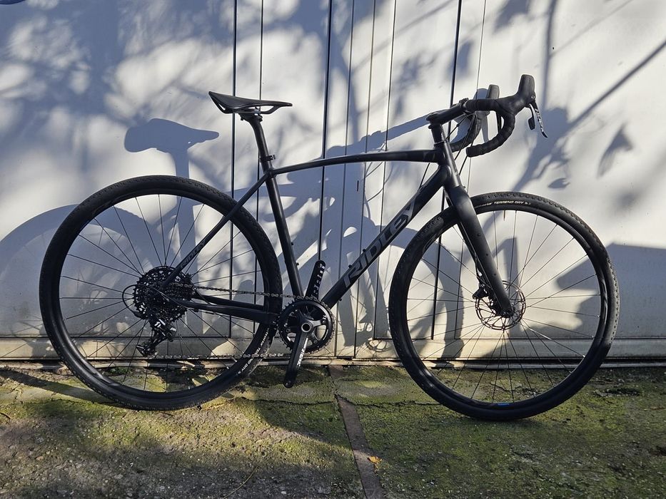 Bicicleta gravel ridley full sram apex 1x11