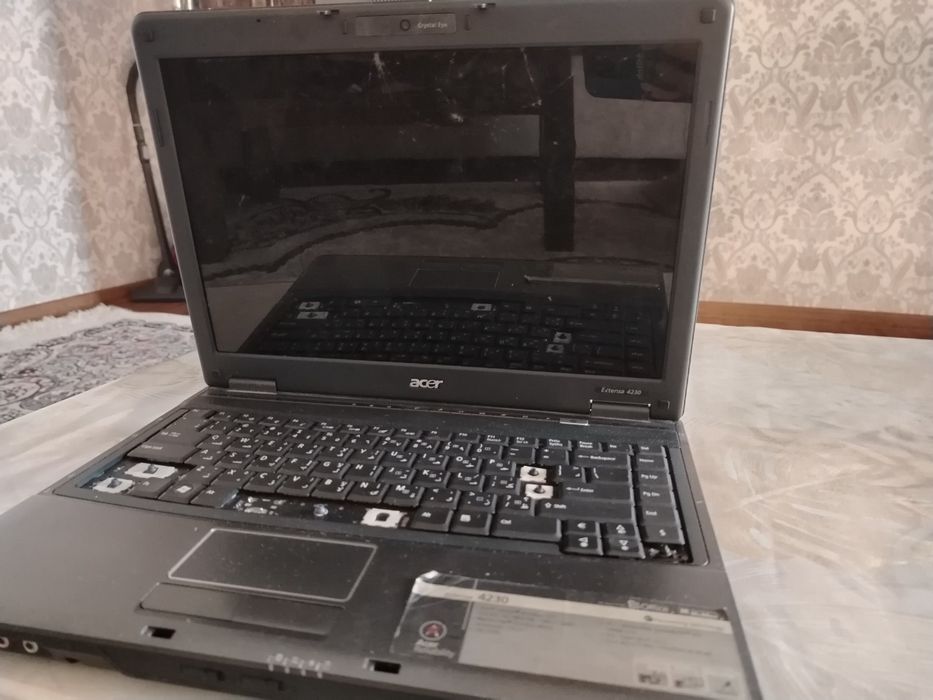 Продается ноутбук на запчасти