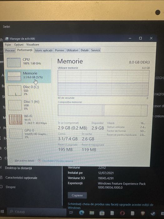 MacBook Air 13” – i5, 8GB RAM, SSD