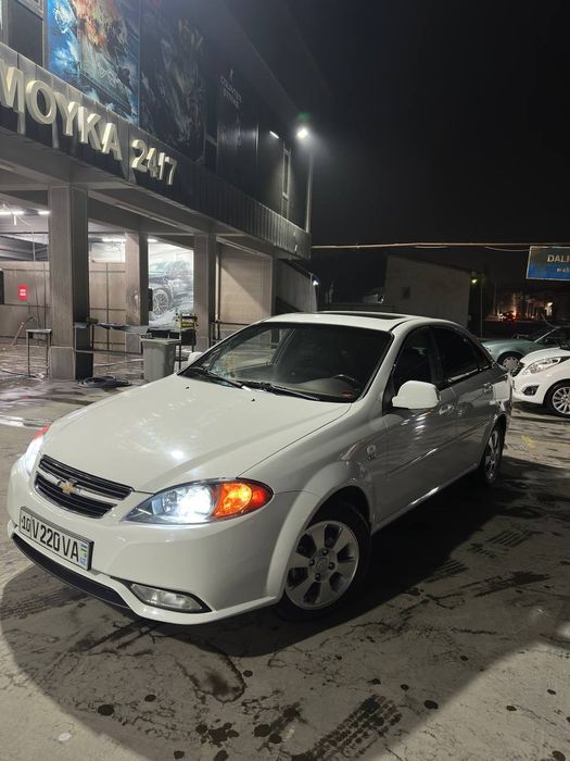 Chevrolet Gentra Oq rang 2022 toza