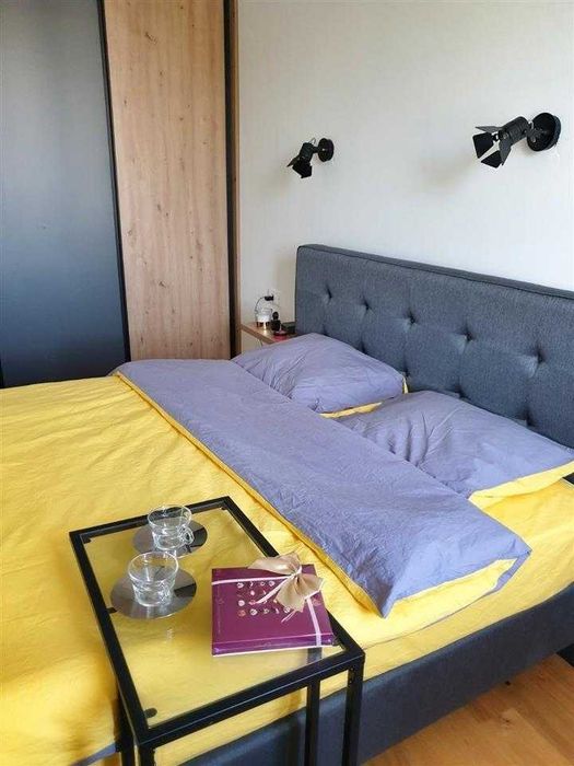 Дава се под наем Двустаен апартамент в Бургас, Изгрев - 67 кв.м за 153 € - Снимка #2