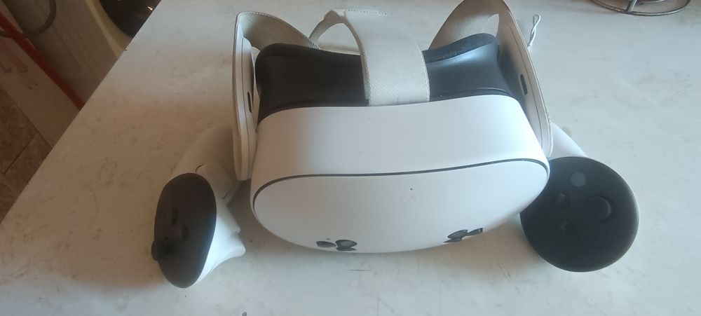 Vr. Meta. Quest. 3S.