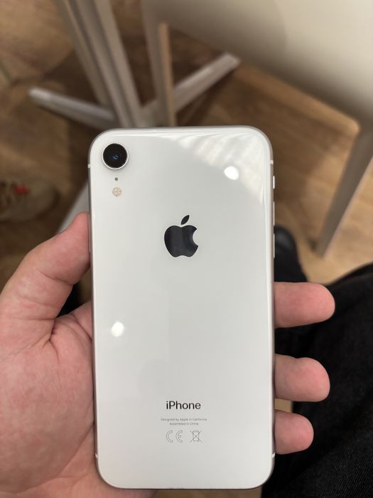 vand sau schimb iphone xr impecabil