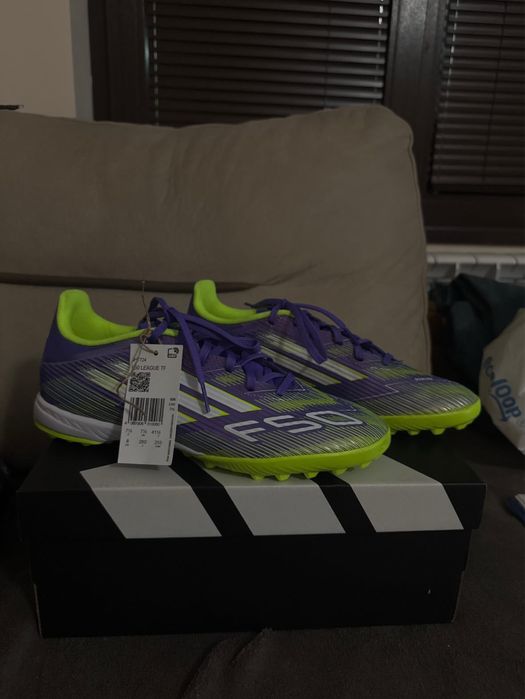 Футболни обувки-(стоножки)