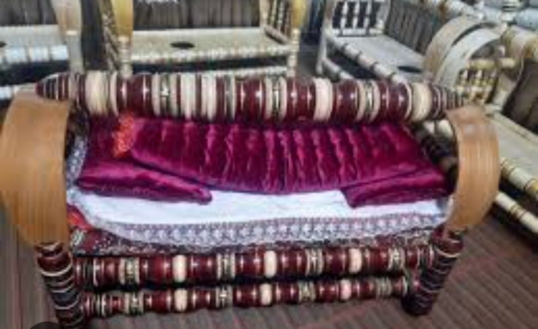Beshikla yangi ishlatilmagan hamma narsasi bor