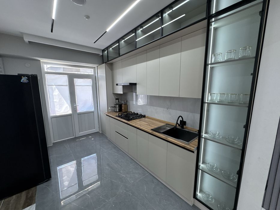 Urganch cityda 2 xonali kvartira sotiladi