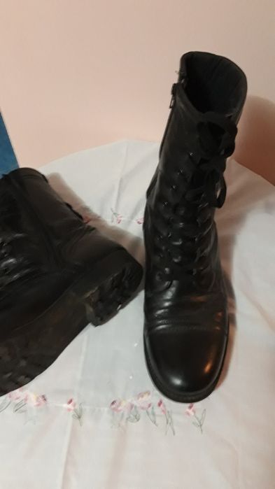 Vând ghete diferite modele de la180 la 400