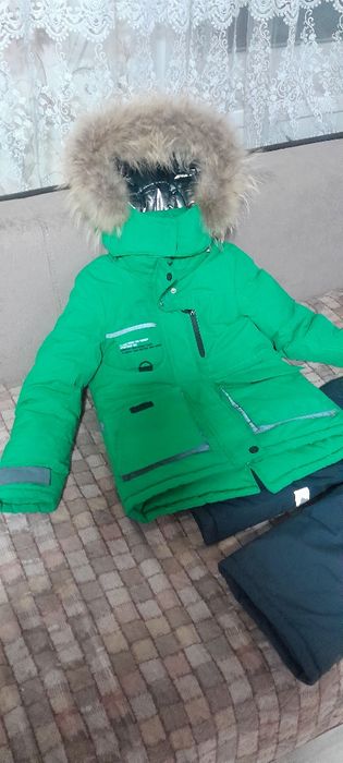 Зимний комплект,на мальчика.