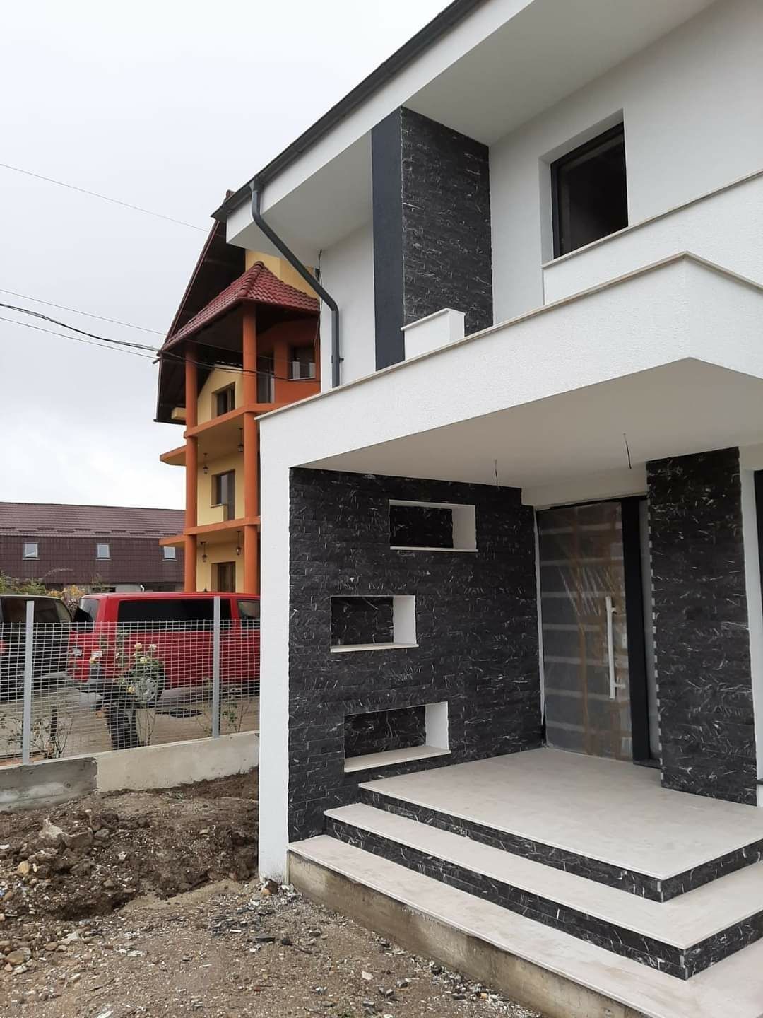 Echipa meseriași în amenajari interioare si exterioare