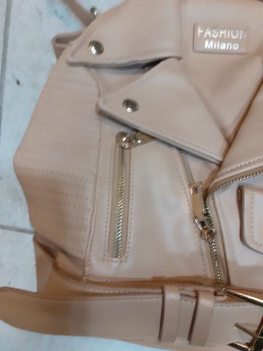 Дамска италианска кожена раница