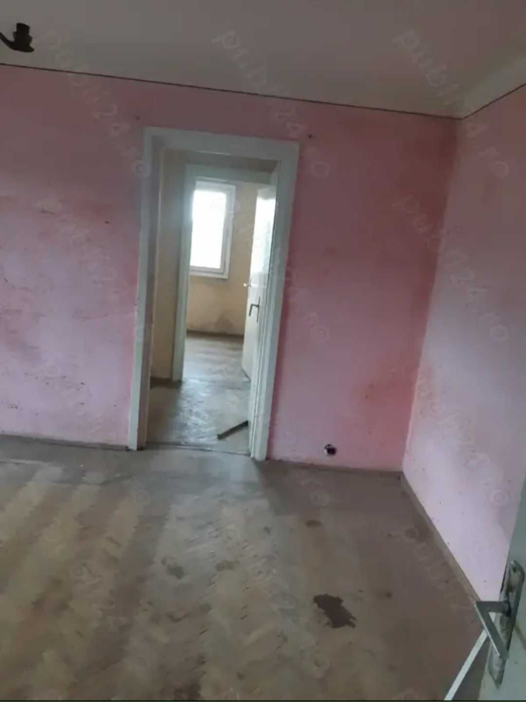 Proprietar vând ap 2 Cam Et 3 Reșița