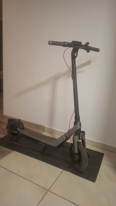 Trotineta electrica NINEBOT E3 Pro E, 10 inch,gri + set 3 protecții