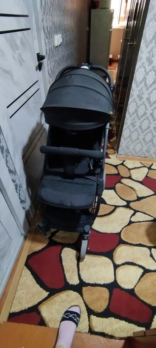 Коляска сотилади.