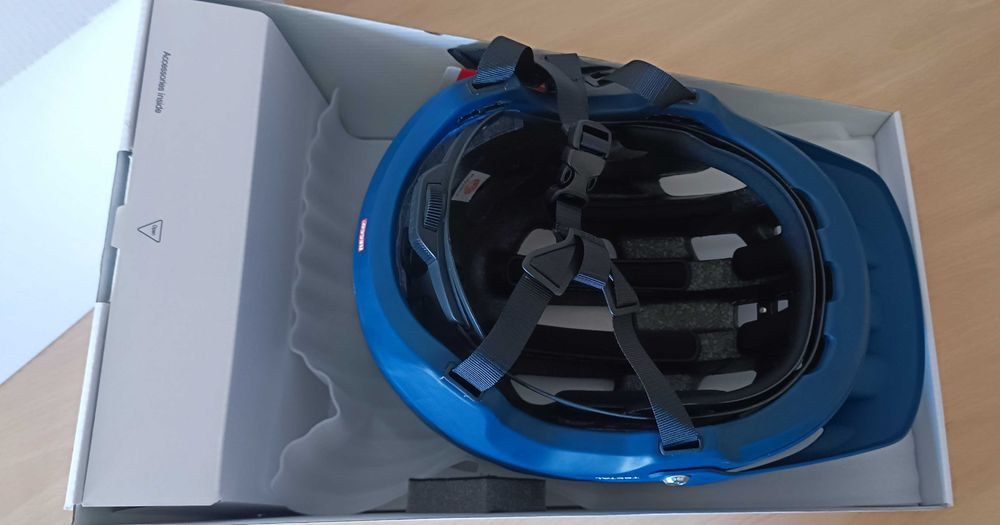 Нова вело, МТБ каска Poc Tectal Recco.